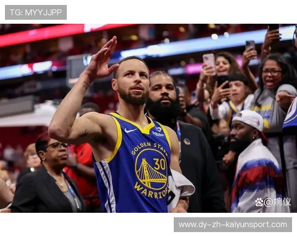库里飞身突破再添一分，勇士越打越顺